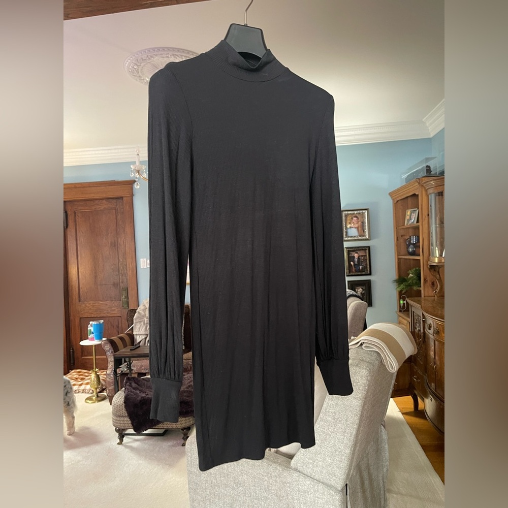 Forever 21 Black Long Sleeve Dress